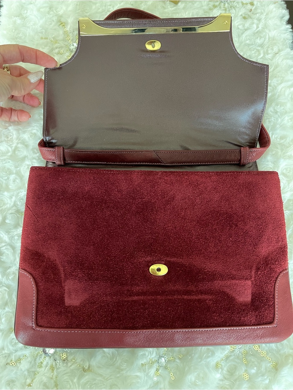 Vintage Susan Gail Burgundy Suede Shoulder Bag with Gold Accent - Picture 2 of 11